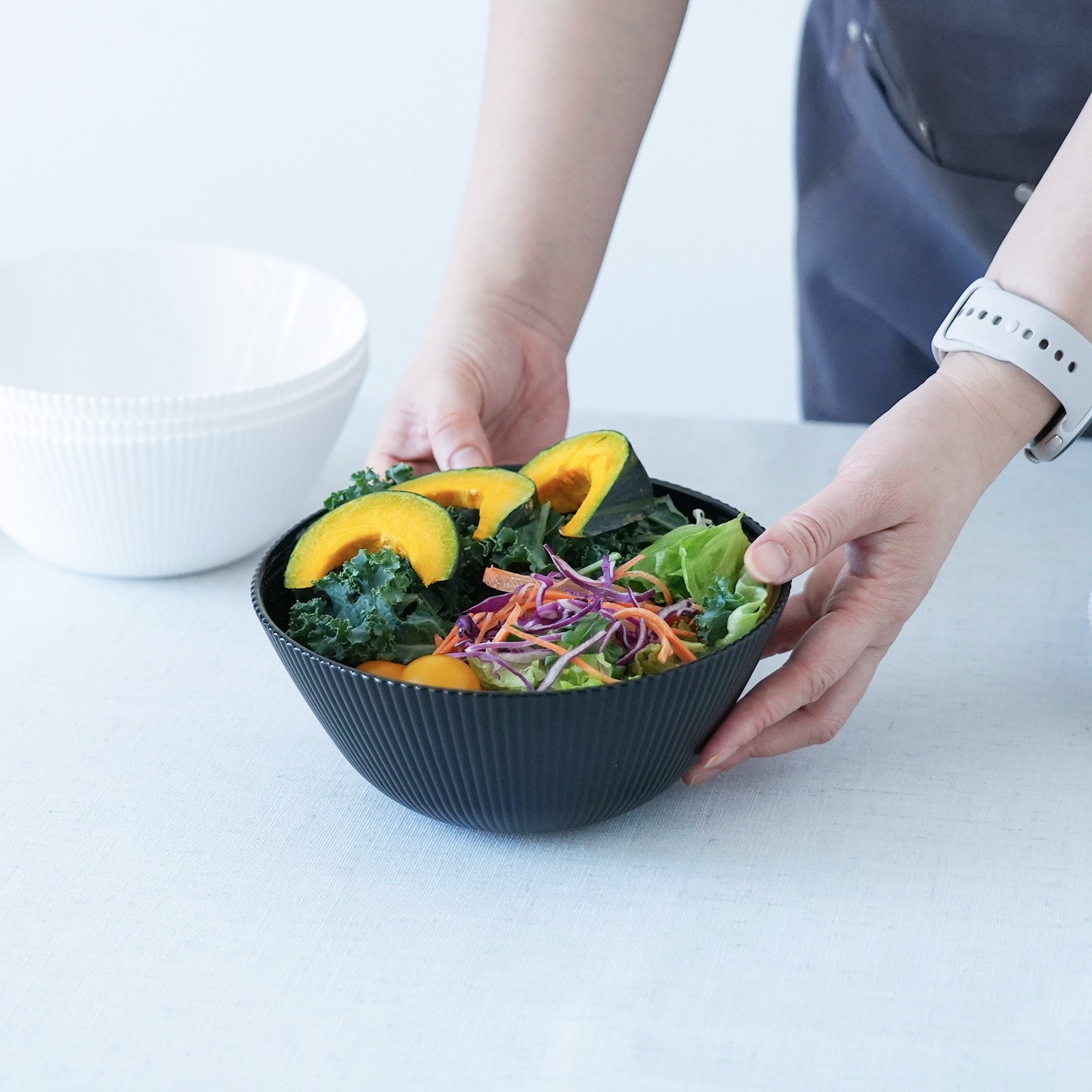 Daffodil 30-oz Soup Bowl (Obsidian)