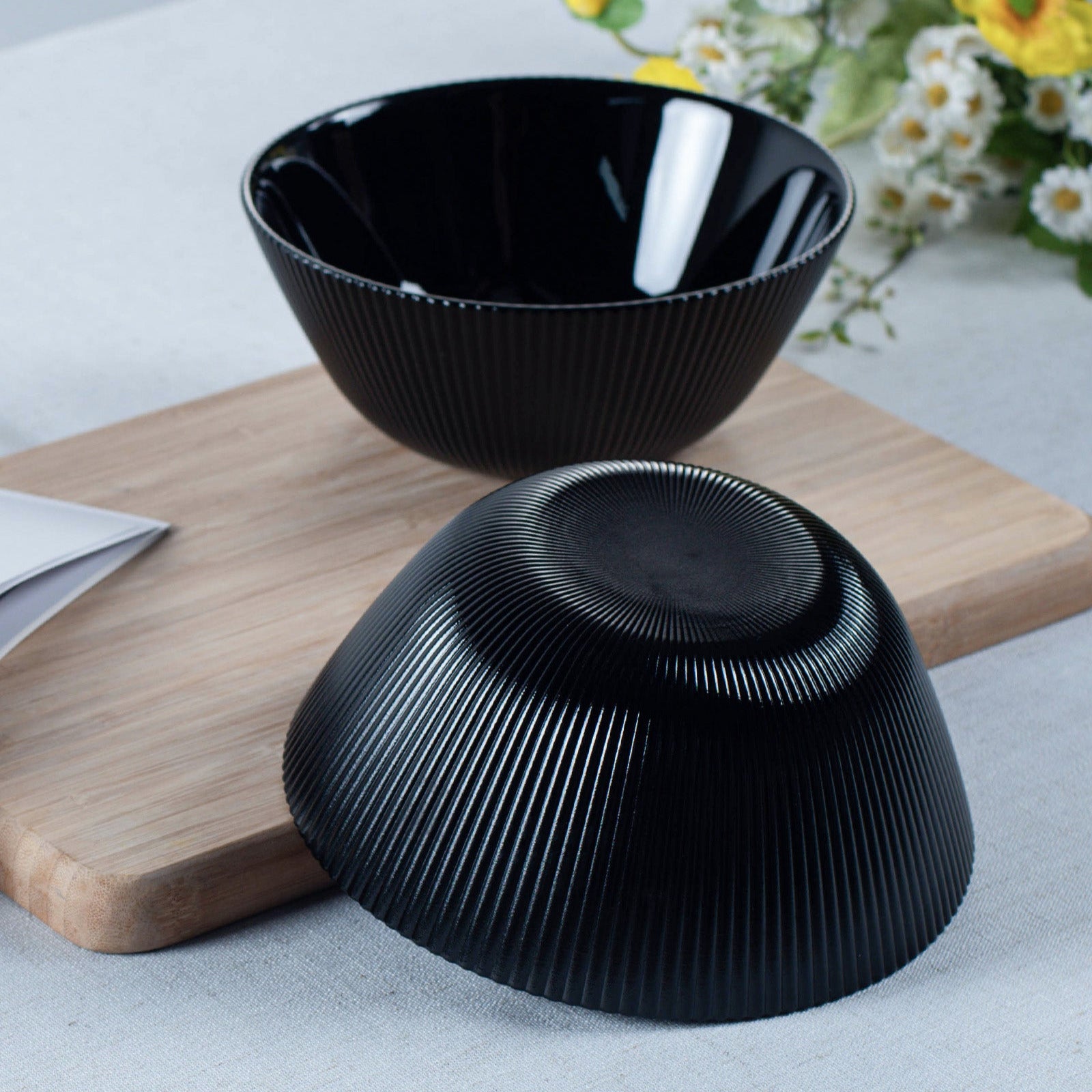 Daffodil 30-oz Soup Bowl (Obsidian)