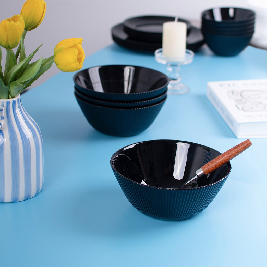 Daffodil 30-oz Soup Bowl (Obsidian)