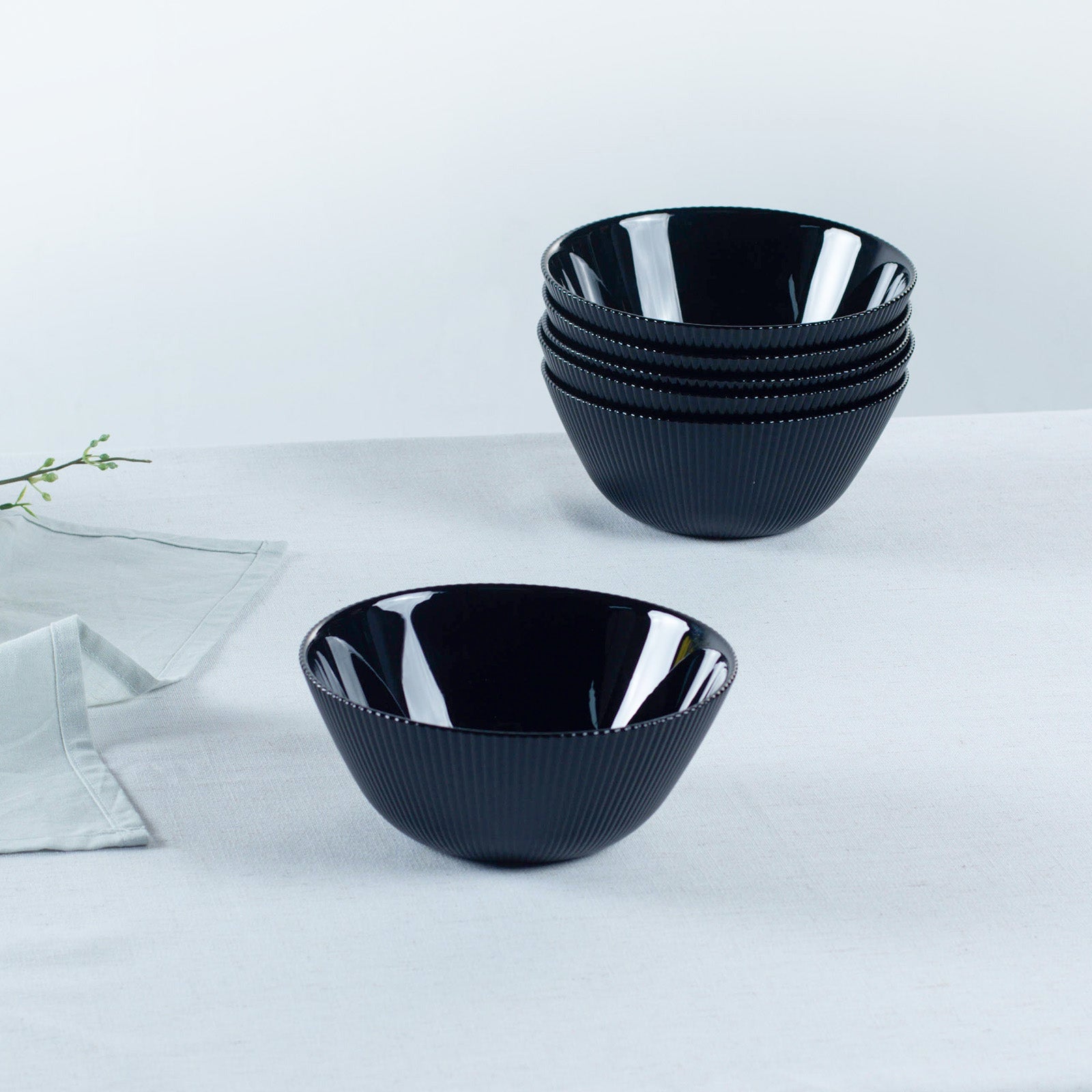 Daffodil 30-oz Soup Bowl (Obsidian)