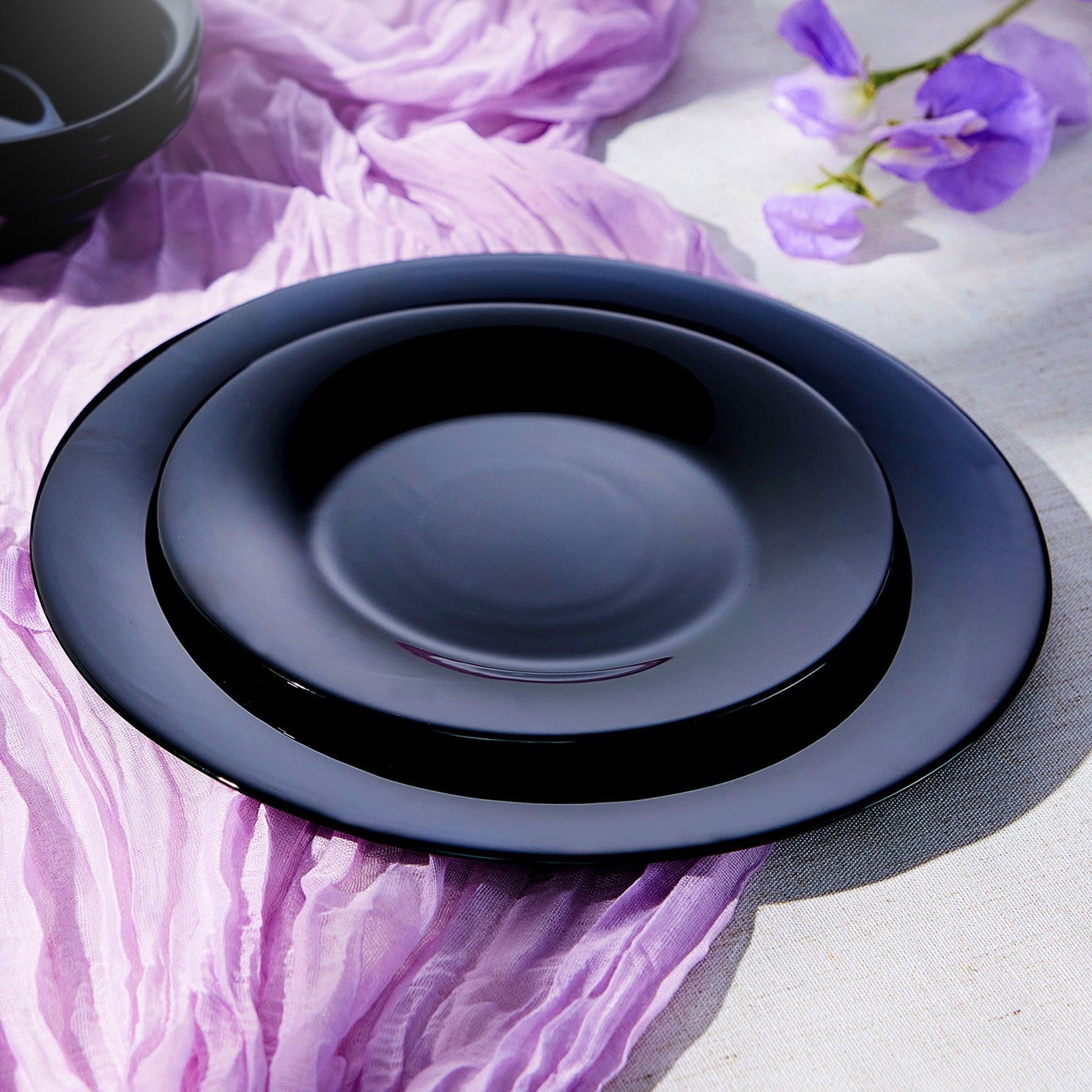 Gladiola 8" Side Plate (Obsidian)