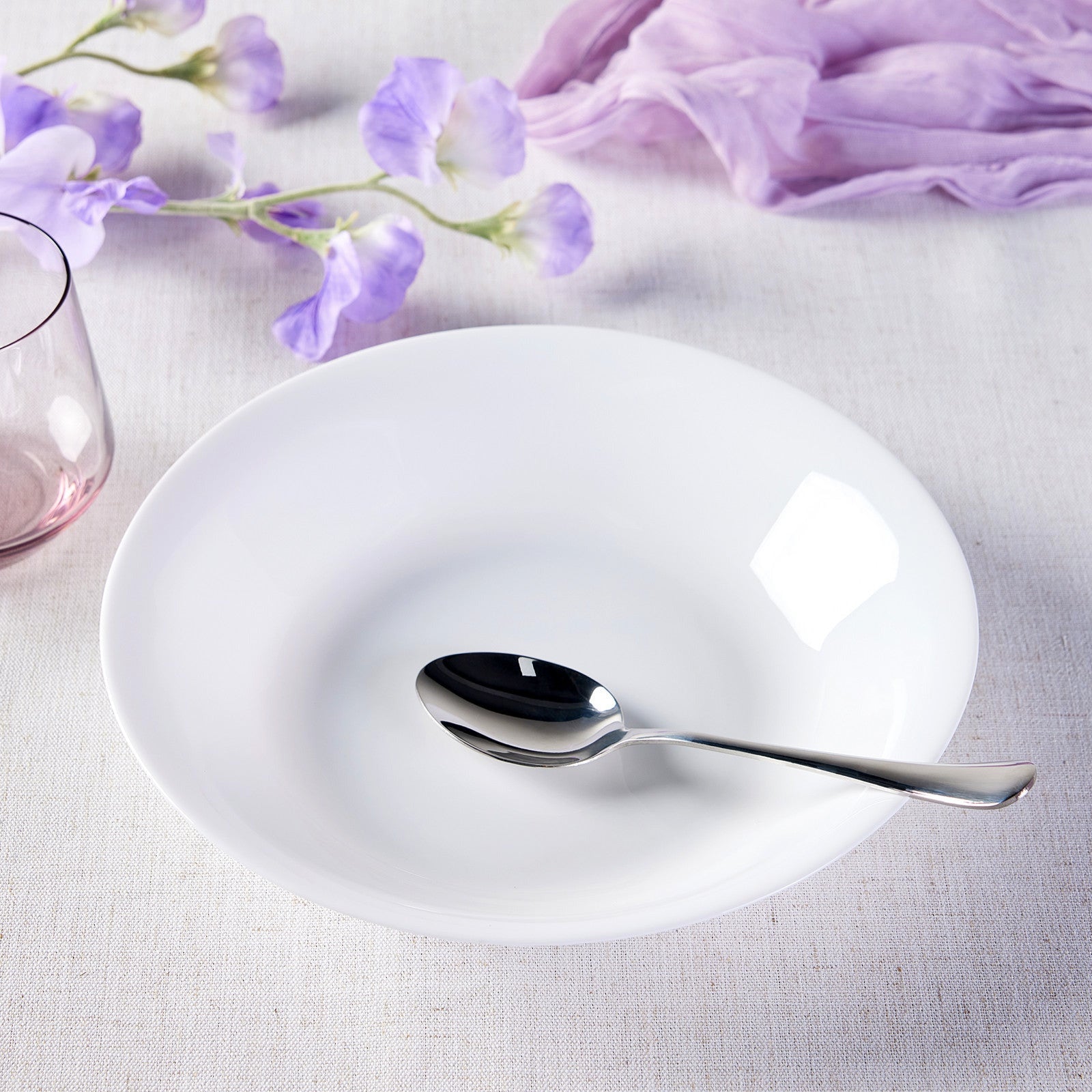 Gladiola 34-oz Pasta Bowl