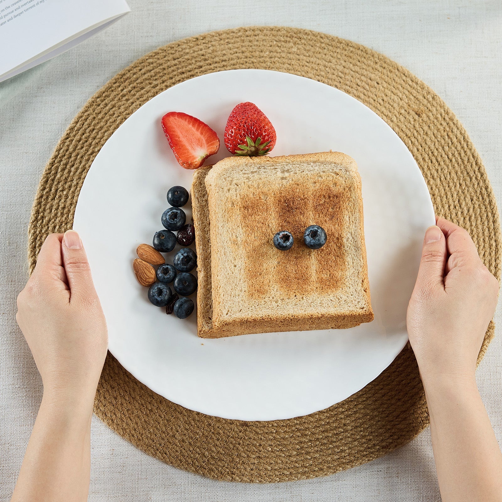 Glittering Dinnerware Set