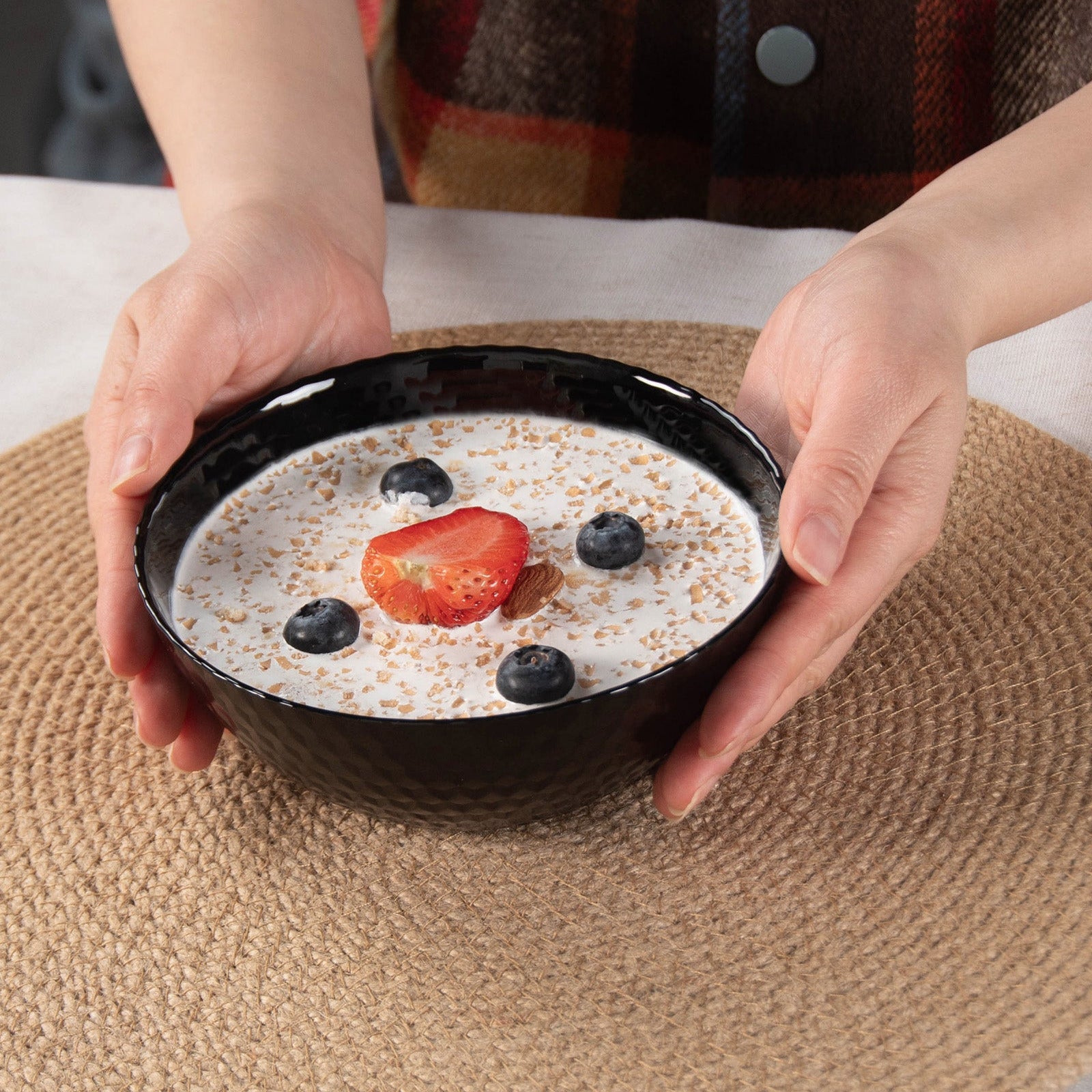 Glittering 20-oz Cereal Bowl (Obsidian)