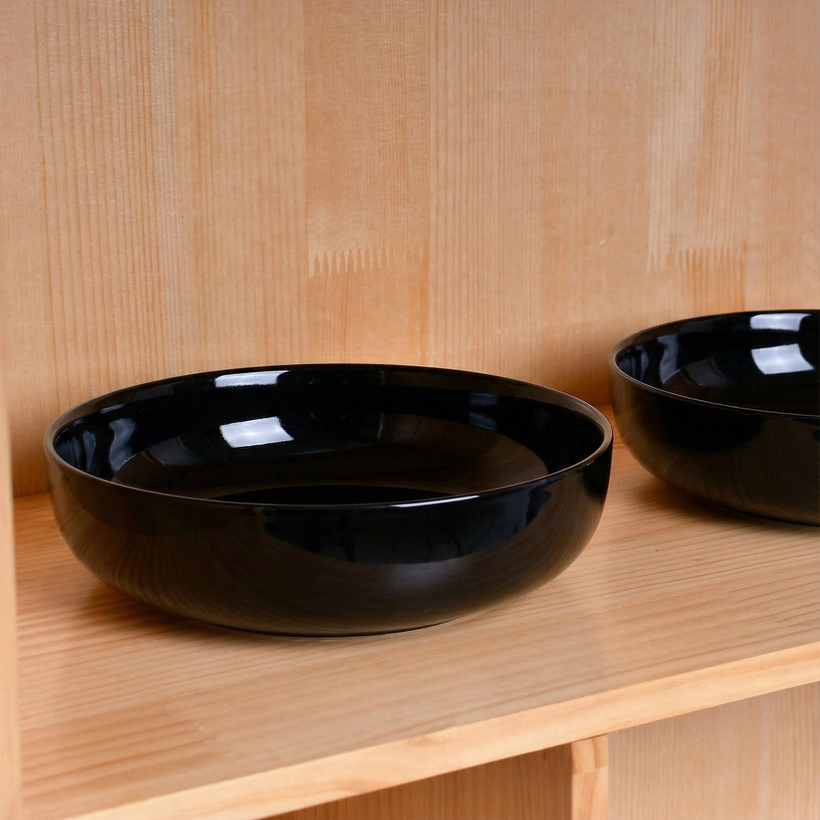Moonlight 90-oz Serving Bowl (Obsidian)