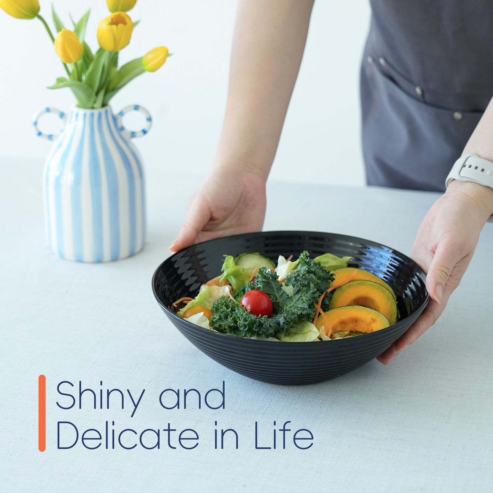Ripples 54-oz Large Round Salad Bowl (Obsidian)