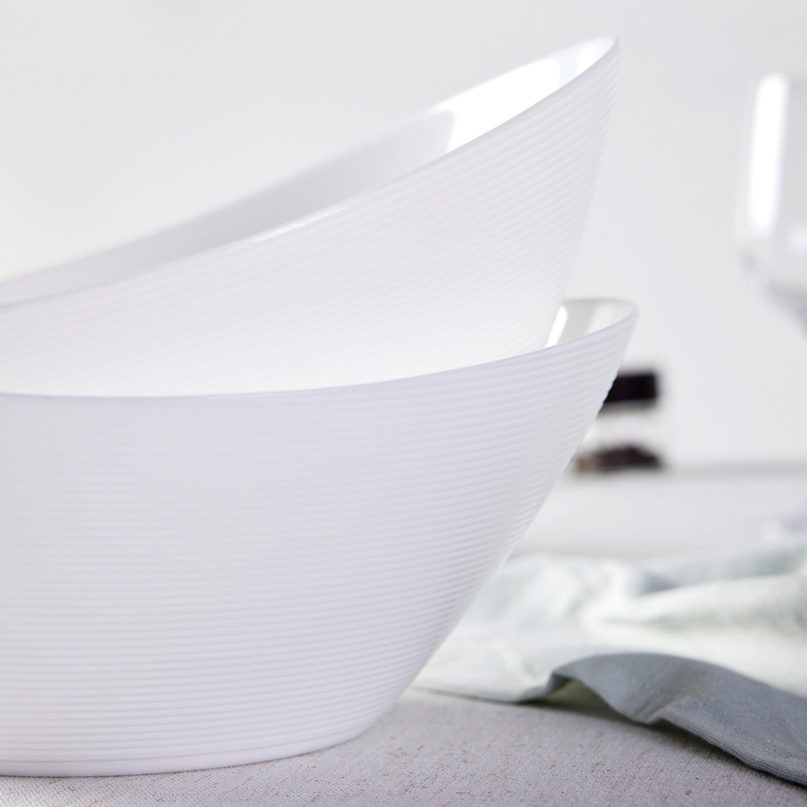 Ripples 66-oz Large Salad Bowl
