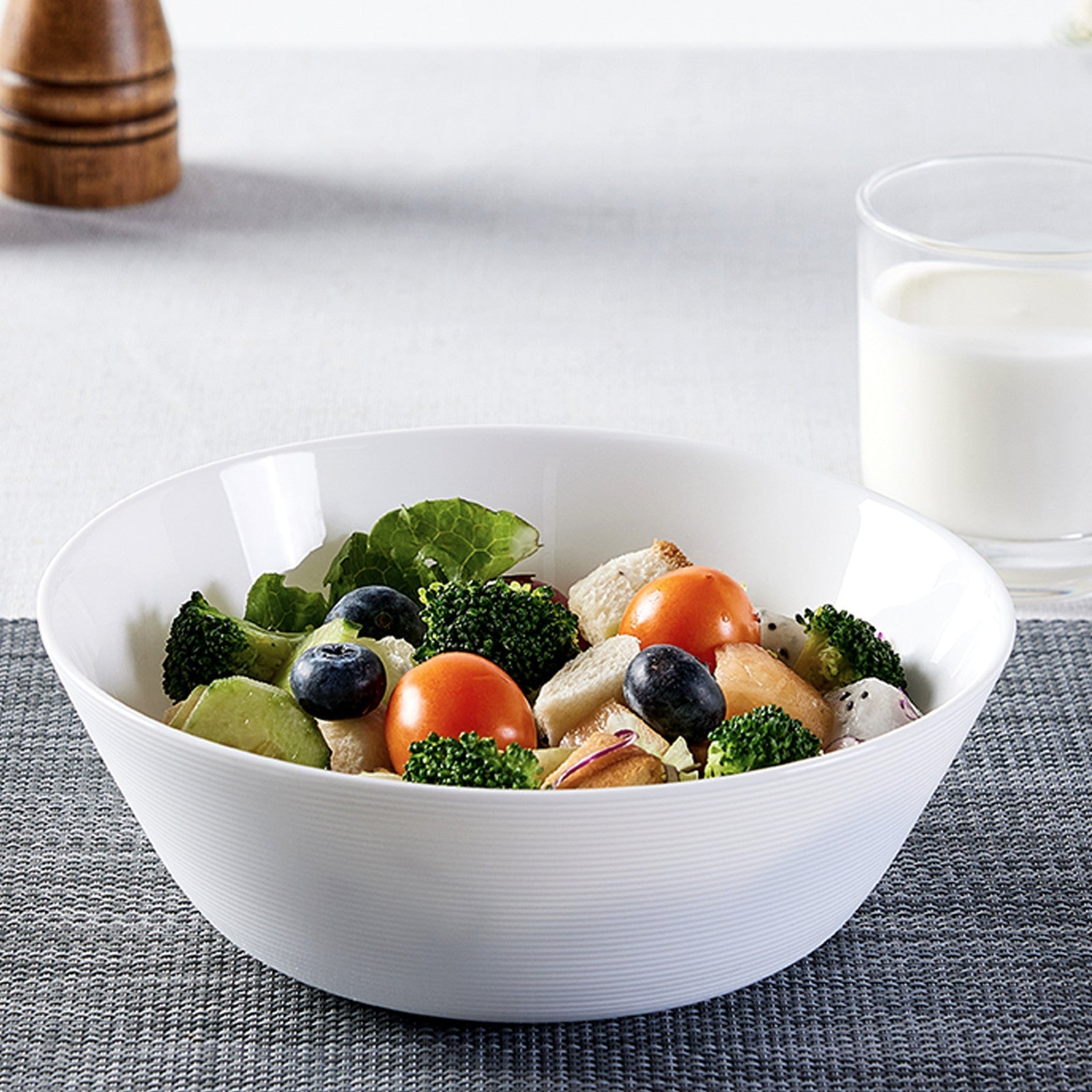 Ripples 38-oz Soup Bowl
