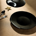 Seashell 10.5" Dinner Plate (Obsidian)