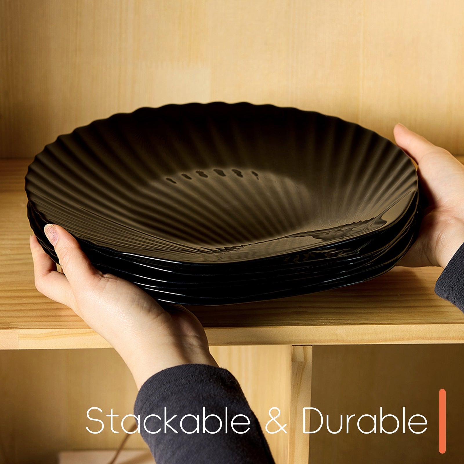 Seashell 10.5" Dinner Plate (Obsidian)